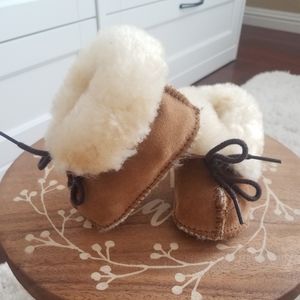 Minnetonka Slippers